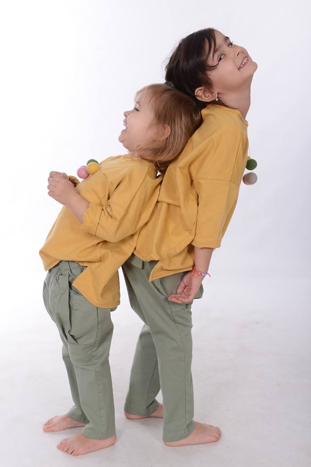 Set modern si confortabil pentru fetite chic Set modern si confortabil pentru fetite chic