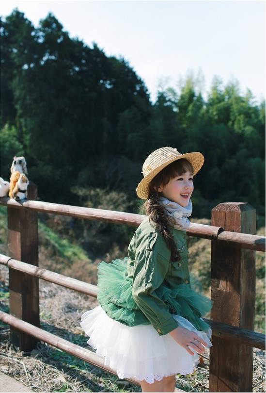 Jacheta chic cu nasturi cu tul aplicat model Lorenz