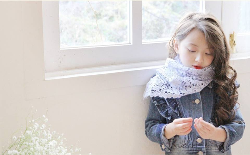 Jacheta cocheta din jeans cu fundita model Fiesta Jacheta cocheta din jeans cu fundita model Fiesta