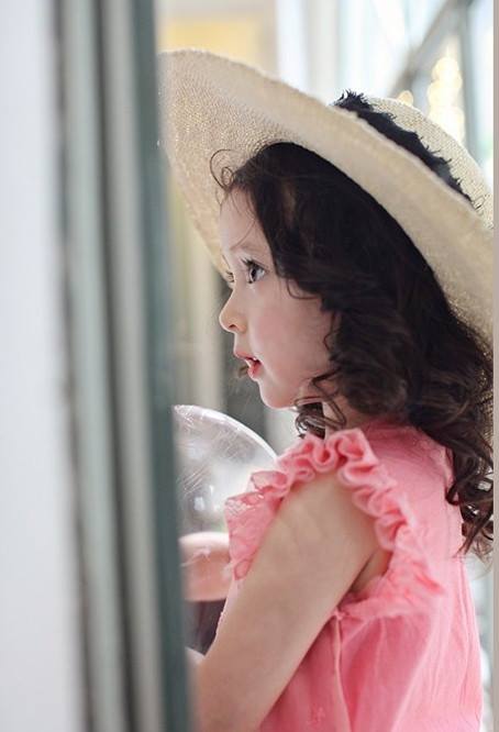 Bluza trendy cu broderie fina aplicata model Caprice 11 Bluza trendy cu broderie fina aplicata model Caprice 11