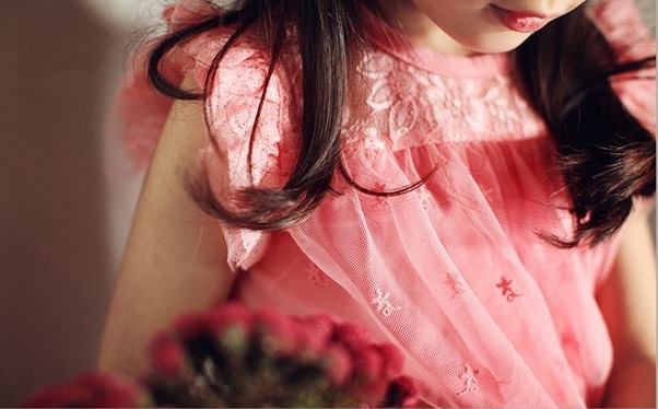 Bluza trendy cu broderie fina aplicata model Caprice 5 Bluza trendy cu broderie fina aplicata model Caprice 5