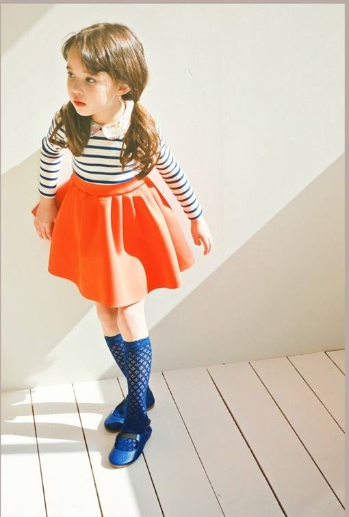 Rochie trendy cu guler inflorat model Edina 3 Rochie trendy cu guler inflorat model Edina 3