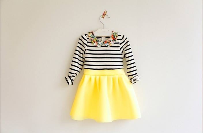 Rochie trendy cu guler inflorat model Edina 8 Rochie trendy cu guler inflorat model Edina 8