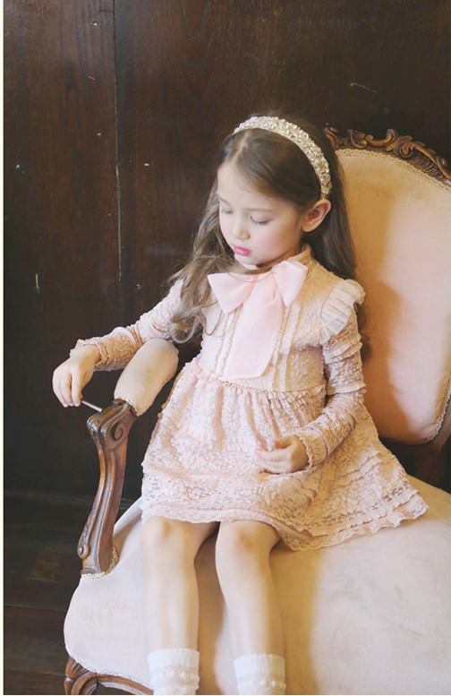 Rochie vintage delicata cu broderie model Lucia 10